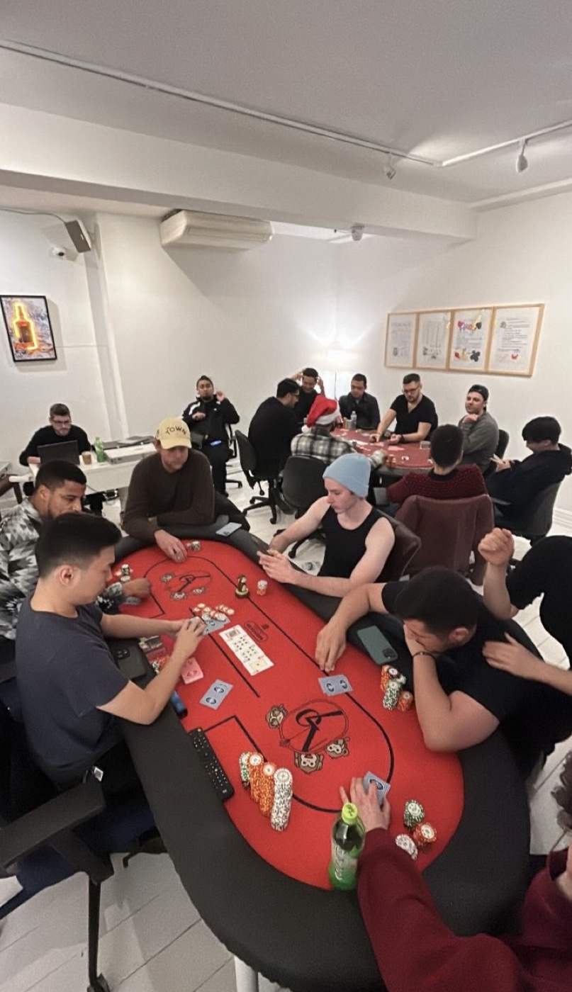 Saturday night at the felt